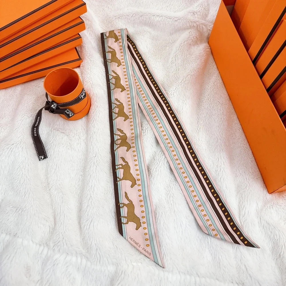 HERMES🍊 Twilly - pink/horse - Picture 2 of 7